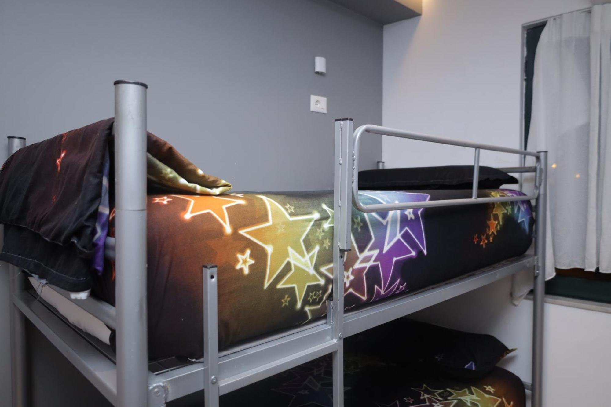 Sonche Hostel تيرانا المظهر الخارجي الصورة