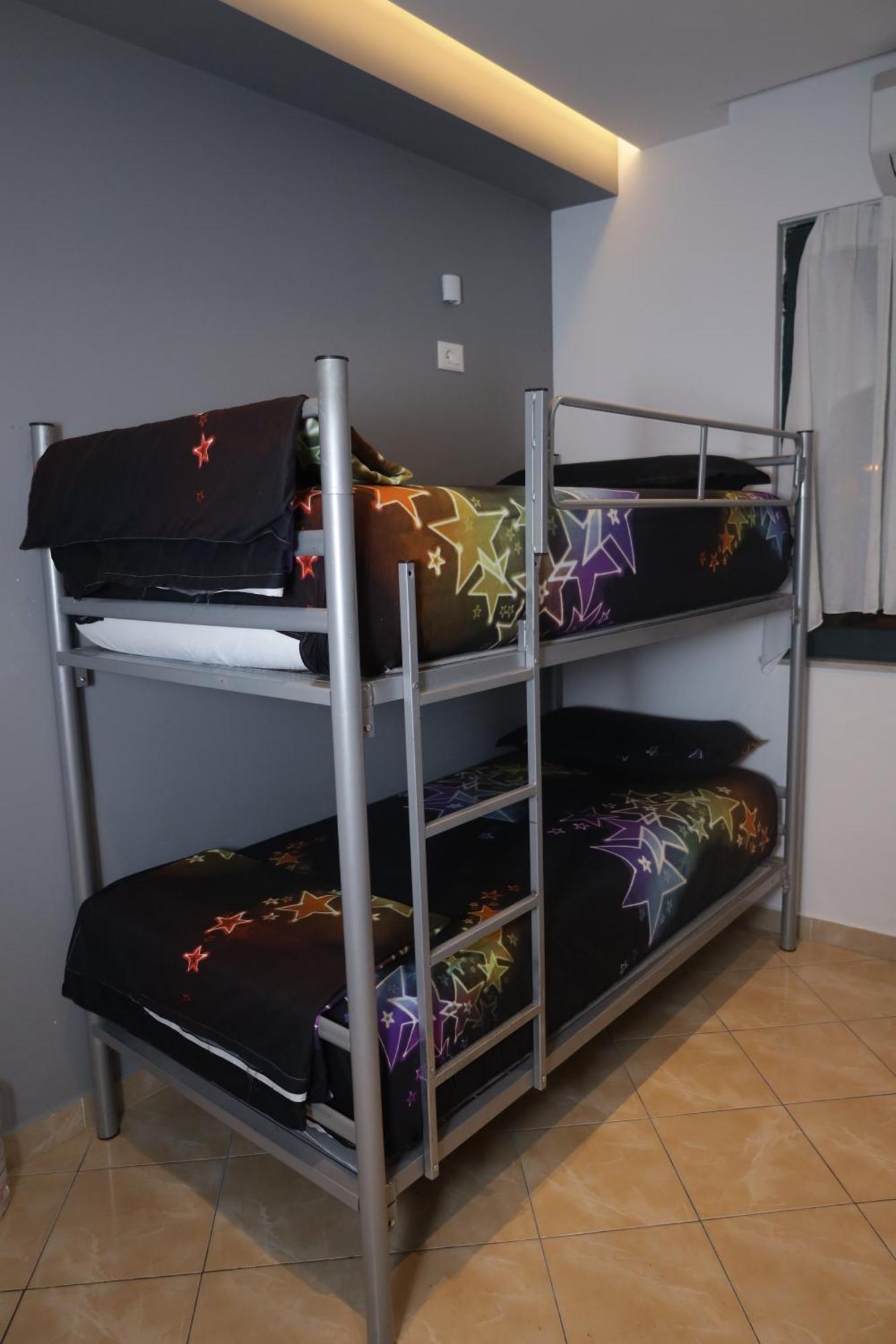 Sonche Hostel تيرانا المظهر الخارجي الصورة